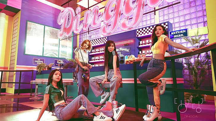 A picture of MAMAMOO